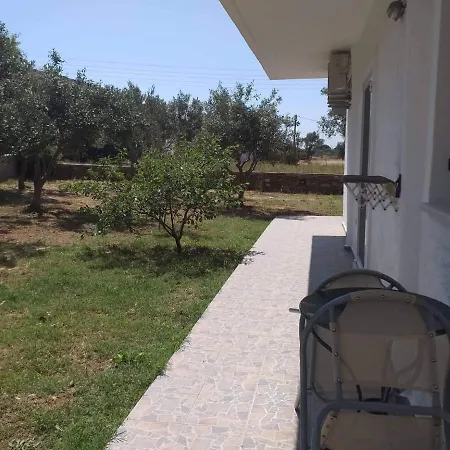 Androshouses - Agios Petros 키프리