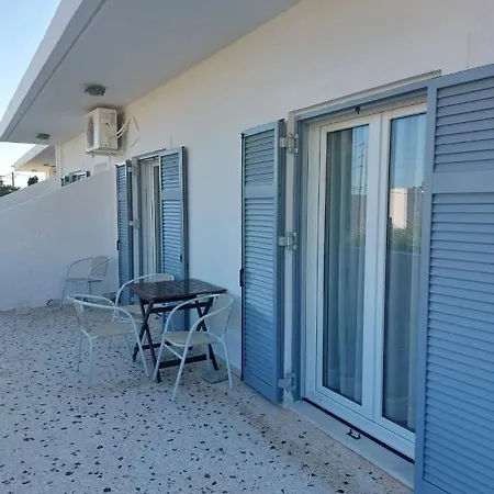아파트 Androshouses - Agios Petros *