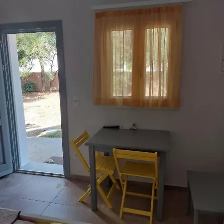 Androshouses - Agios Petros *
