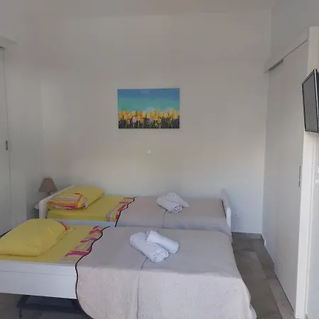Androshouses - Agios Petros Appartement *
